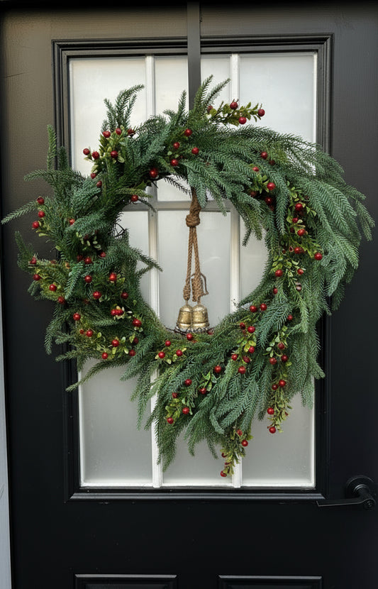 Norfolk Pine Teardrop Wreath
